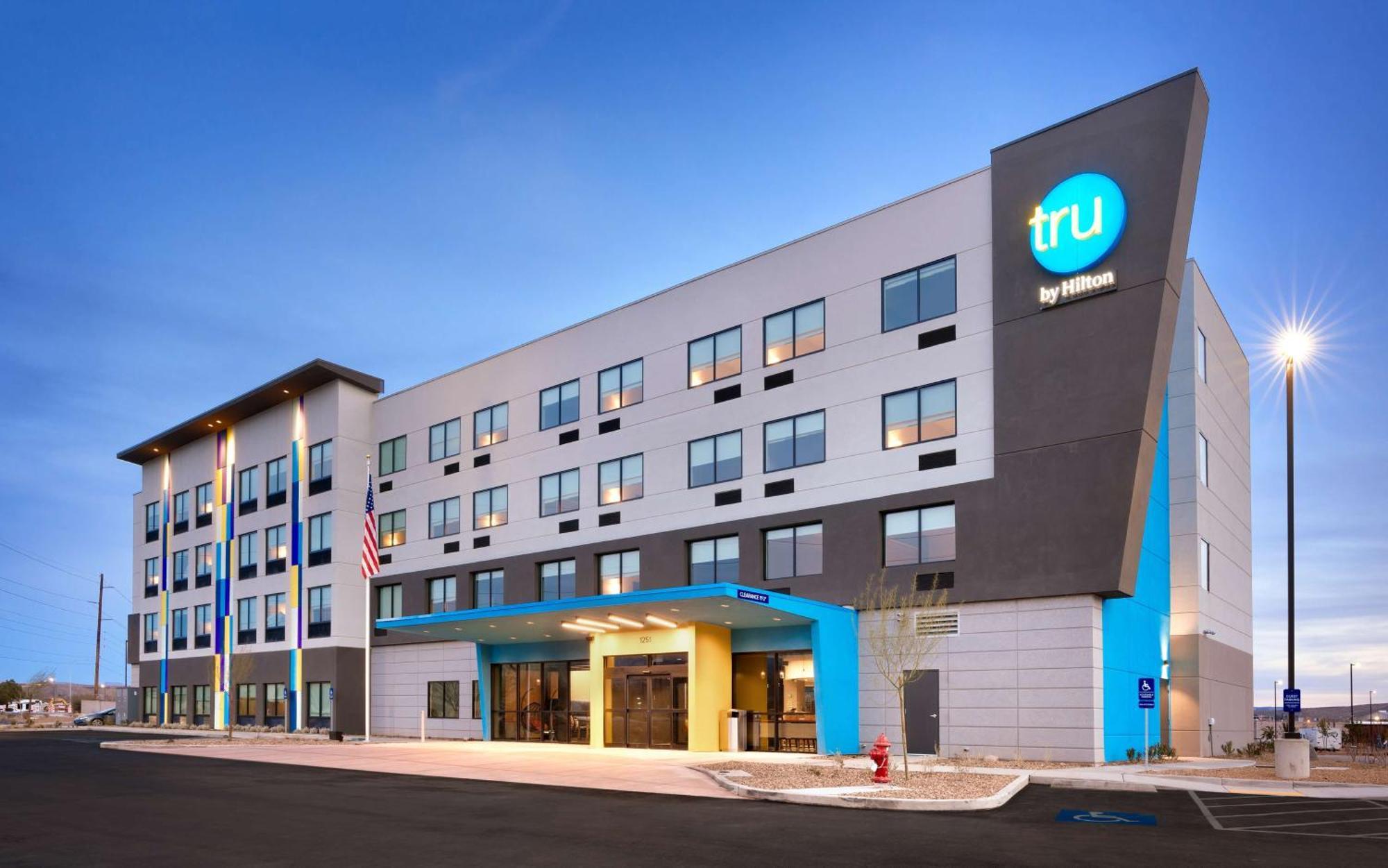 Tru By Hilton Hotel